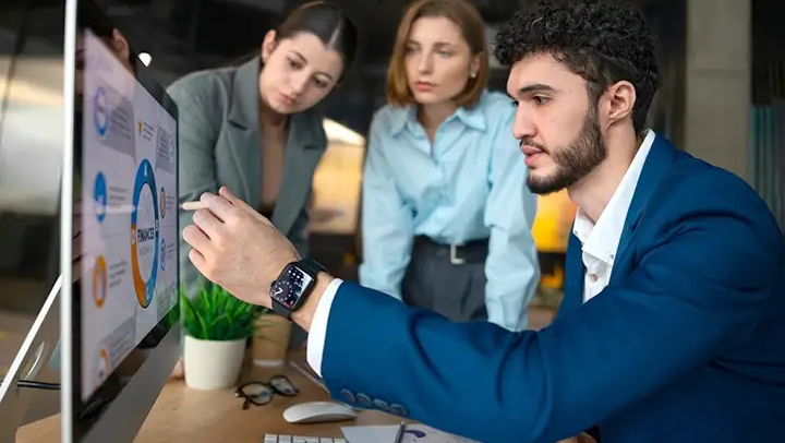 Top 7 Benefits of an Offshore Development Center for Tech
                    Startups